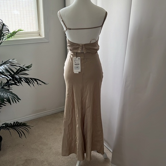 Zara dress - Picture 3 of 11